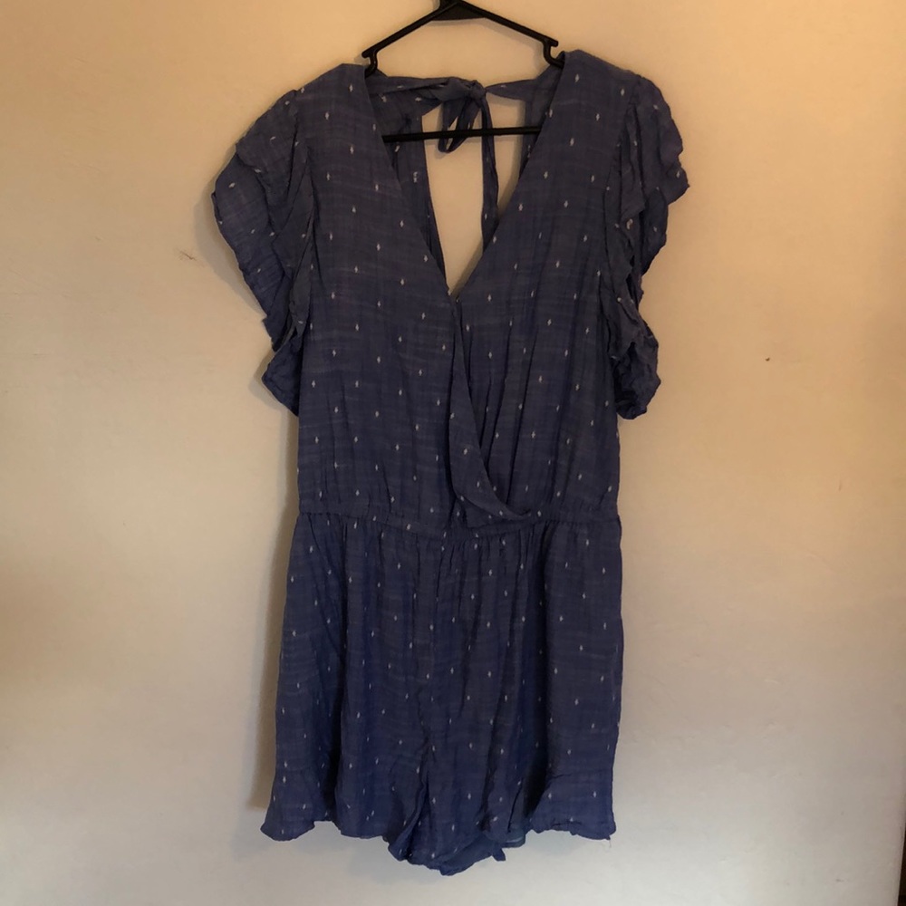 American Eagle Ruffle Sleeve Tie Back Romper